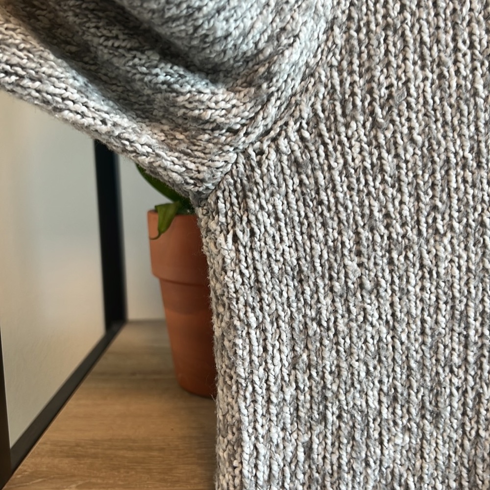 LOFT V-neck Cable Gray Heather Sweater Knit, M - Picture 4 of 6